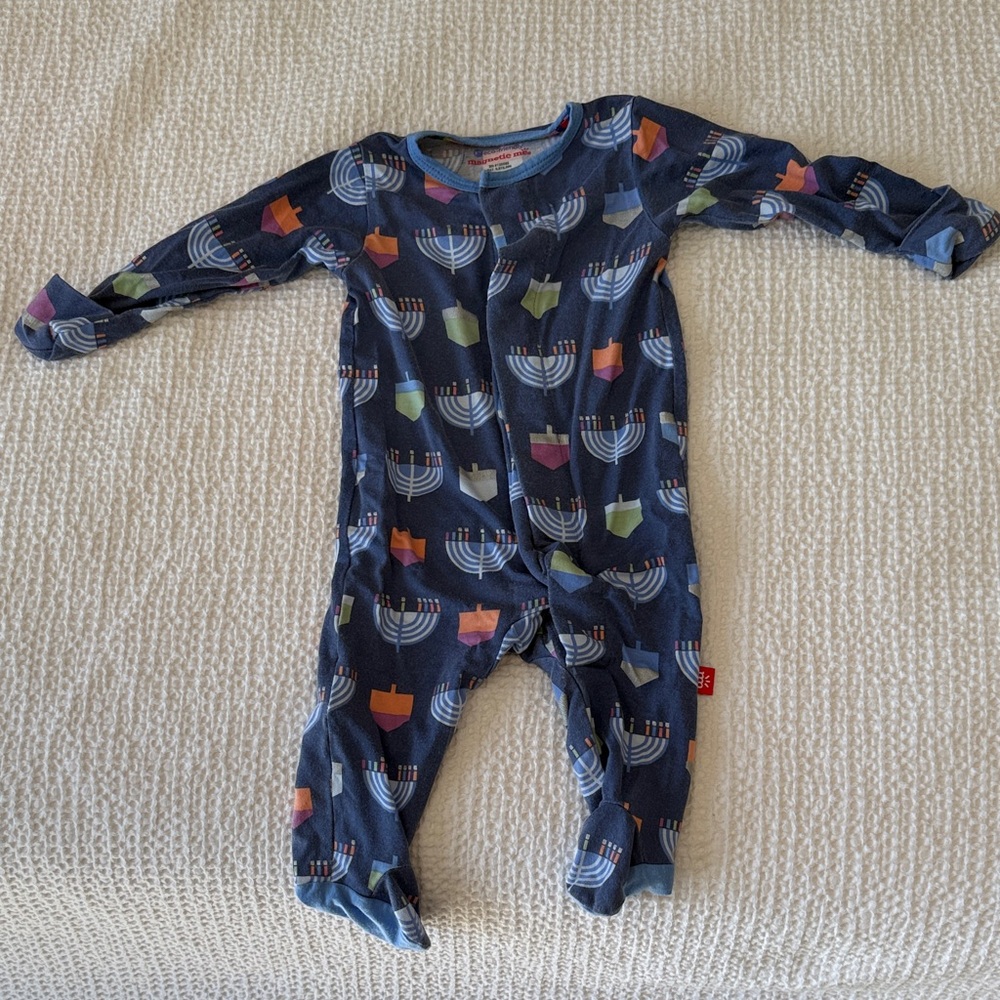 Magnetic me holiday One Piece Pajamas
